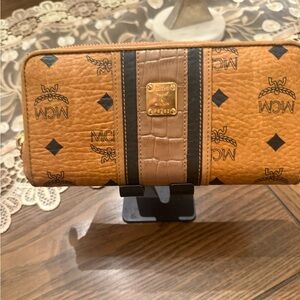 MCM Visetos Zipper Around Wallet